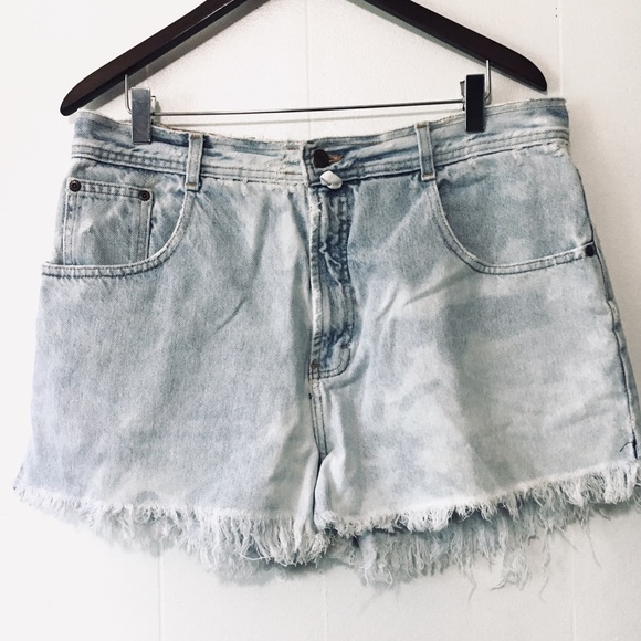 Vintage Pants - • vintage cutoff denim shorts •